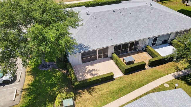 Building Photo - 2305 Lowson Blvd