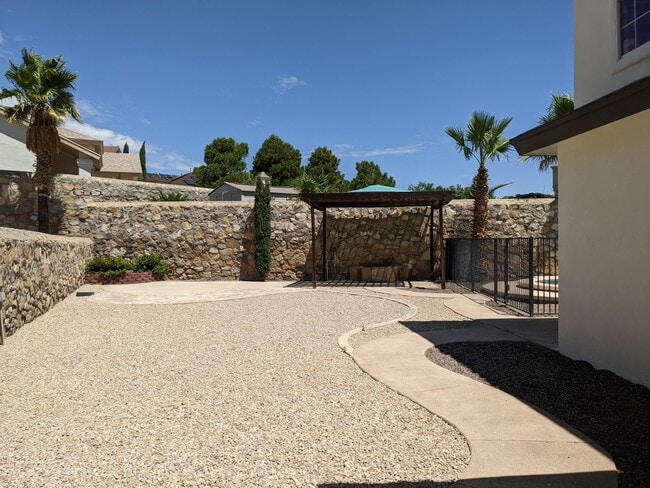 Building Photo - 12509 Sun Haven Dr