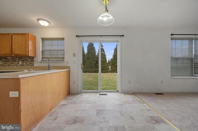 Building Photo - 175 Alton Ave