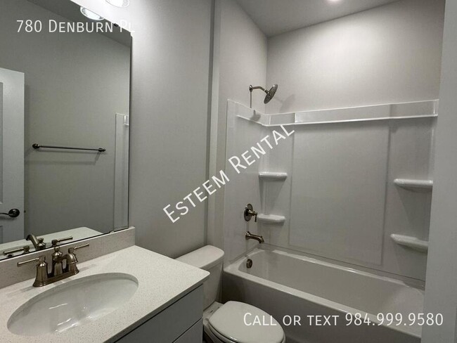 Building Photo - 780 Denburn Pl