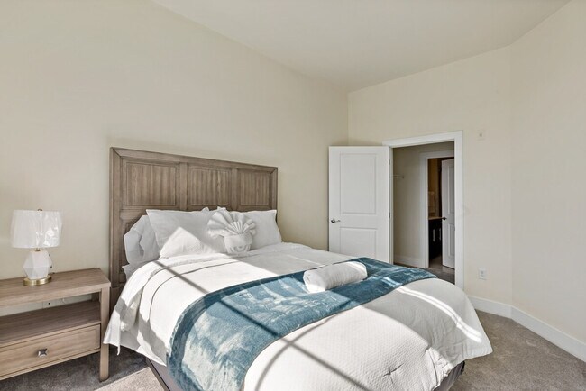 Building Photo - 2321 Mill Rd