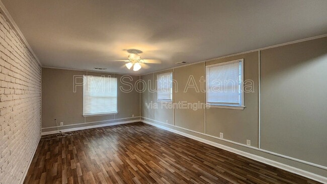 Building Photo - 1028 Tamarack Trail