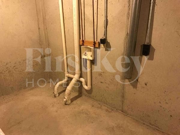 Building Photo - 1245 Holly Forge