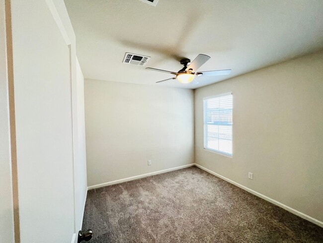 Building Photo - 2083 E Velvet Pl