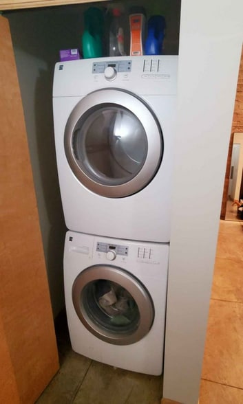 Building Photo - 773 N Water St