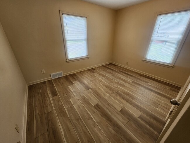 Building Photo - 728 Concord Ave