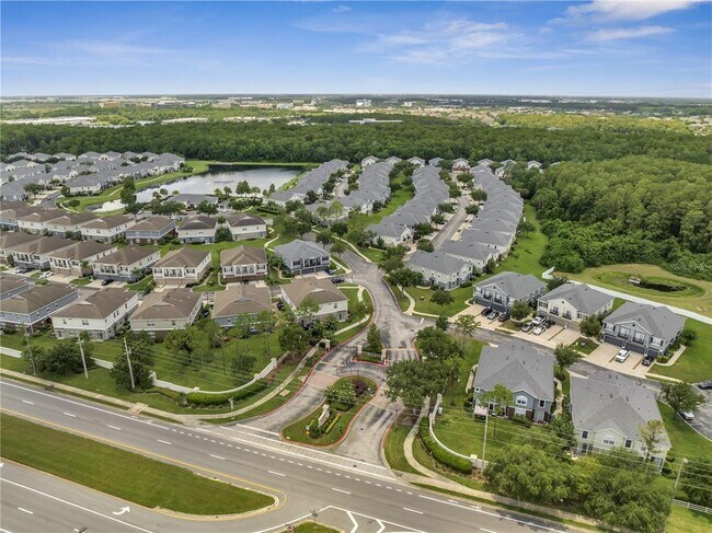 Building Photo - 6408 S Goldenrod Rd
