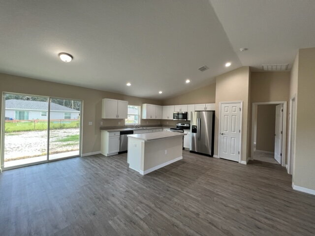 Building Photo - **Beautiful Home for Rent 3 Bd 2Bath