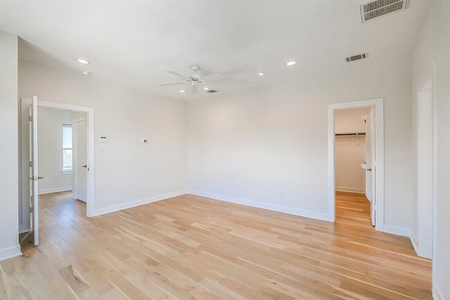 Building Photo - 1523 Hickory St