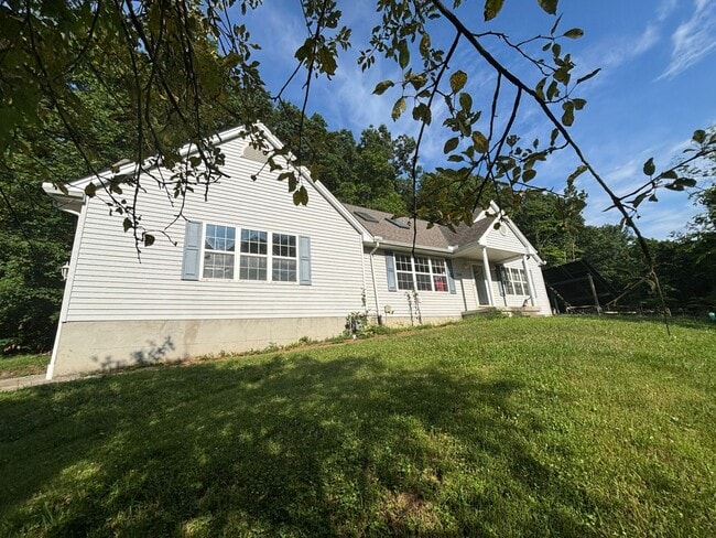 Building Photo - 2245 Sean Ln