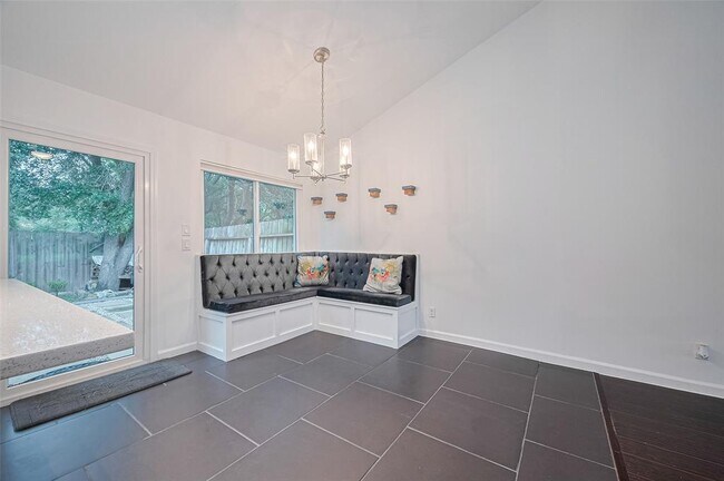 Building Photo - 3407 Hillstone Dr