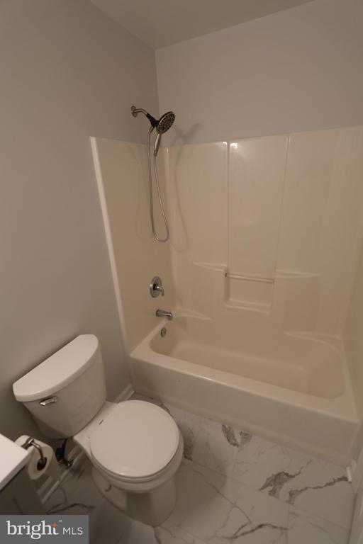 Building Photo - 5213 Zephyr Ave