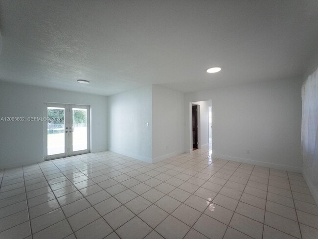 Building Photo - 27913 SW 131 AVE
