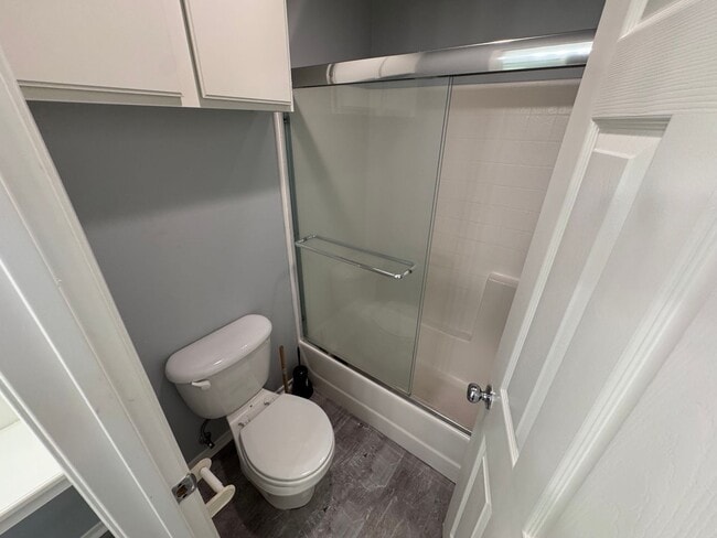 Building Photo - Bright & Spacious 1 Bedroom Apartment in T...