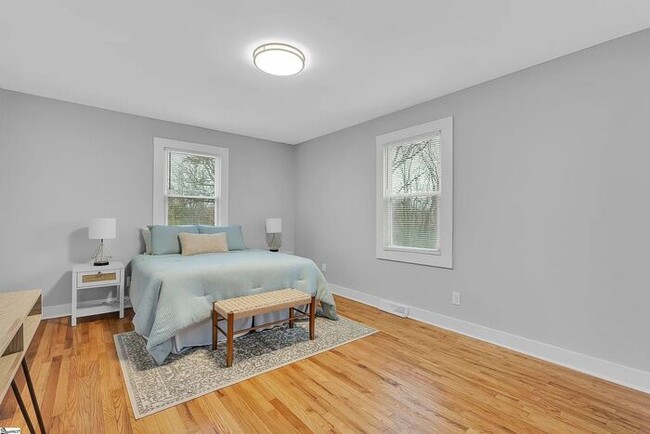 Building Photo - A 4-bedroom GEM!!