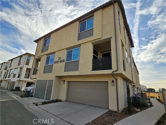 Building Photo - 4222 Marigold Ln