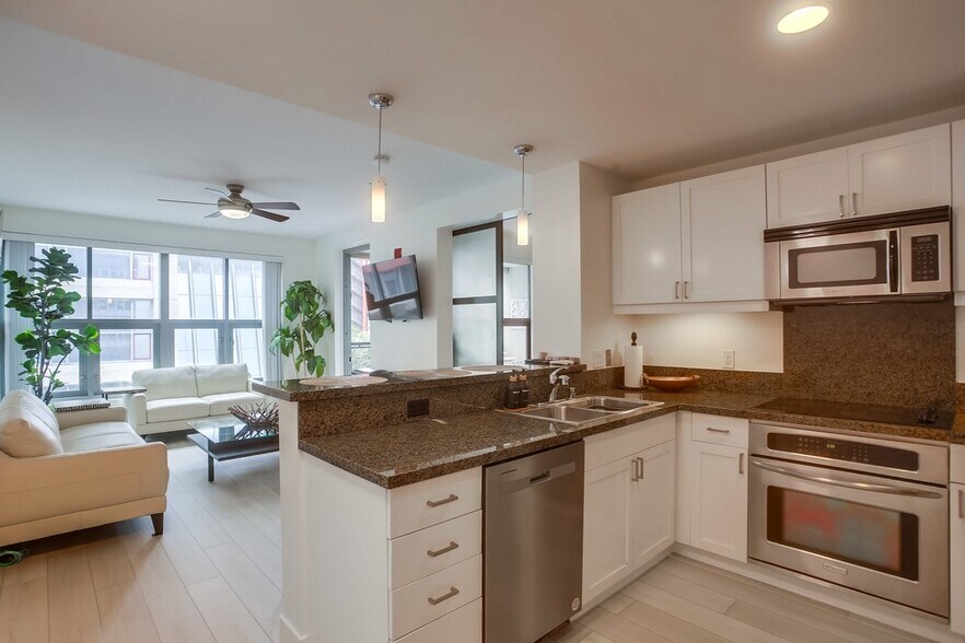 Building Photo - 1150 J St