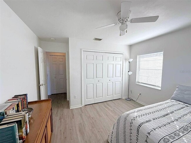 Building Photo - 504 Rose Apple Cir