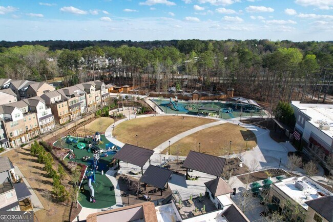 Building Photo - 5051 Pinckney Ln