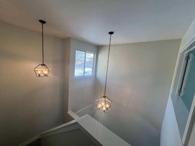 Building Photo - 53 Ember Ln