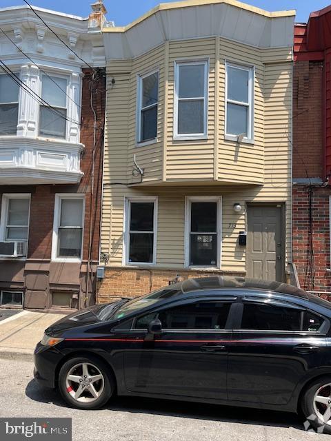 Building Photo - 713 Watkins St