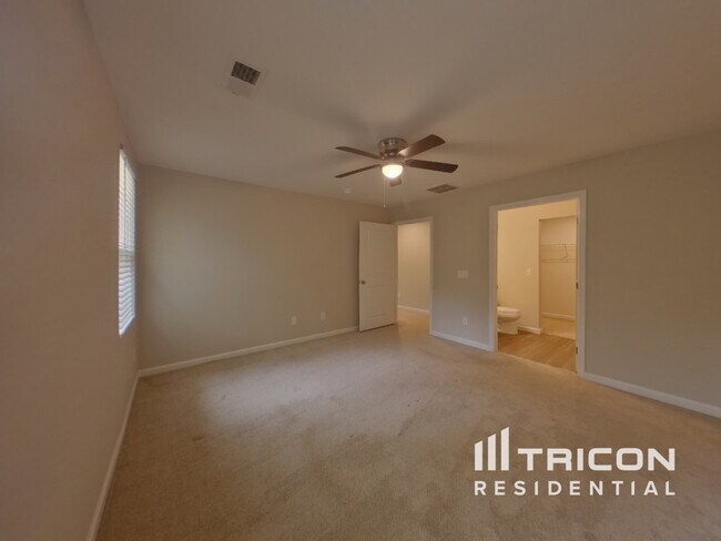 Building Photo - 137 Portchester Ln