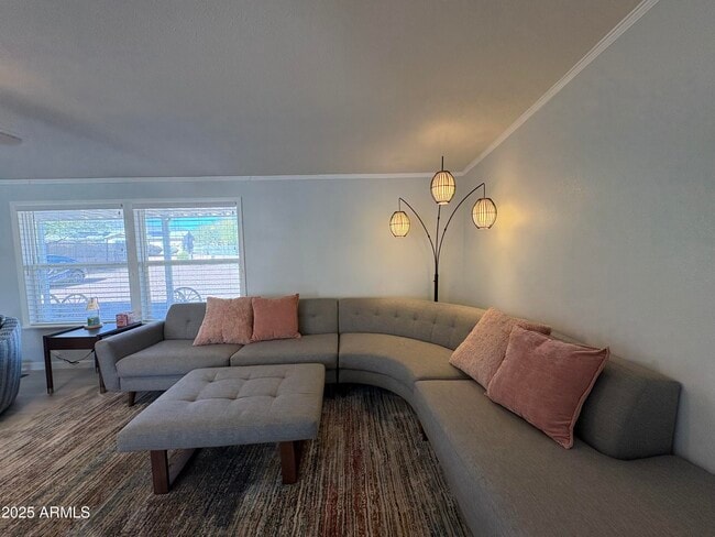 Building Photo - 147 Earl Dr