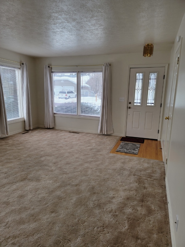 Building Photo - 620 Buckingham Dr