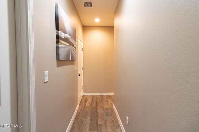 Building Photo - 13438 Everingham St