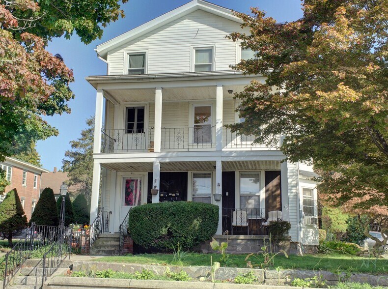 Building Photo - 179 Valley St