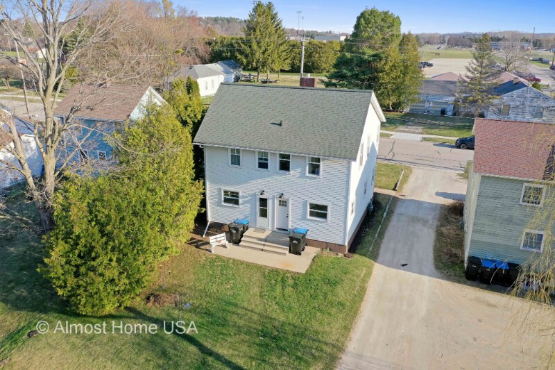 Building Photo - 1335 Rhode Island St