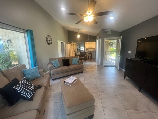Building Photo - 3 Bed / 2 Bath House at INDIAN PALMS CC** ...