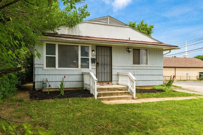 Building Photo - 1726 E Blake Ave