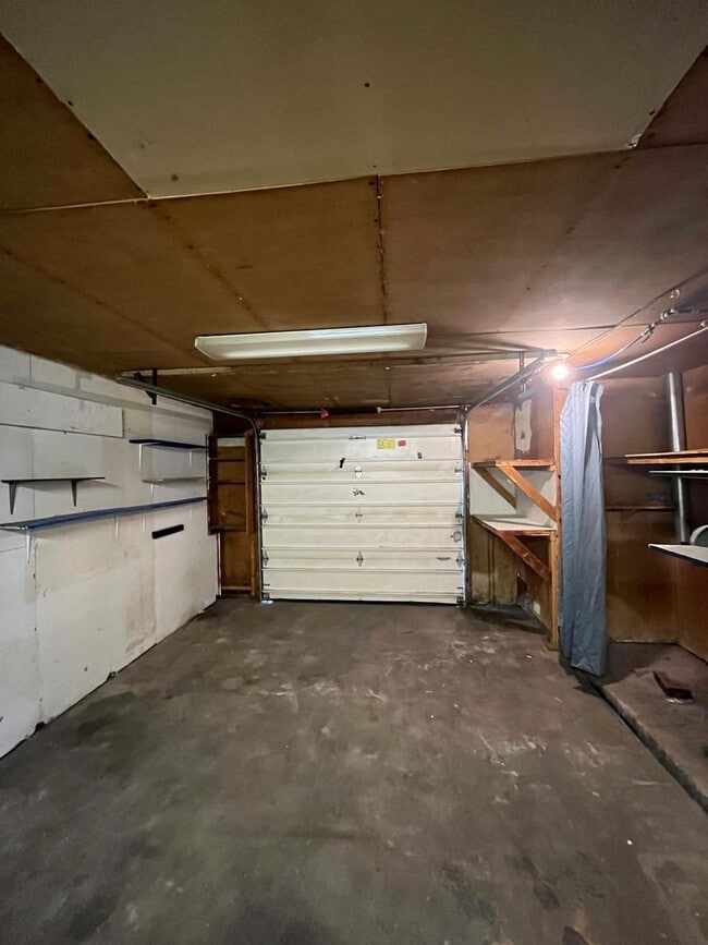 Building Photo - West Peninsula Duplex