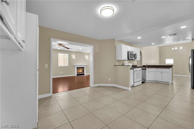 Building Photo - 756 Charwood Cir