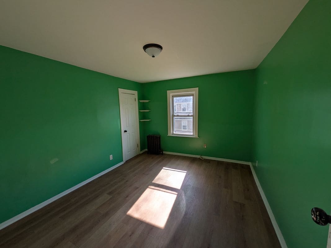 Building Photo - 205-11 110th Ave