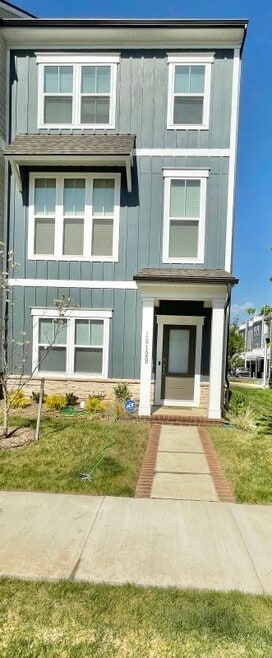 Building Photo - 18129 Moss Gdn Rd