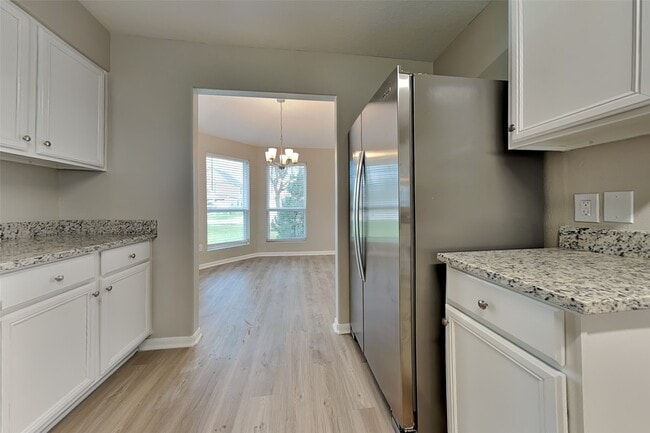 Building Photo - 16805 Northern Flicker Trail