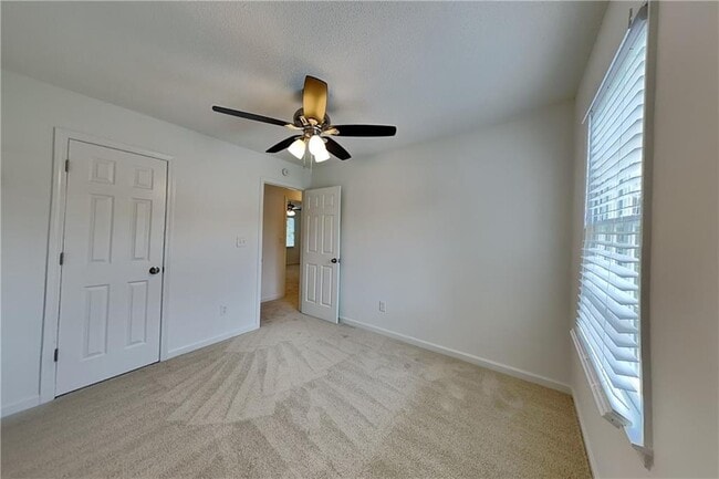 Building Photo - 297 Graison Ln
