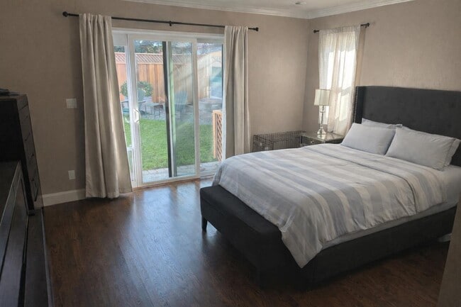 Building Photo - 1700 Cleveland Ave