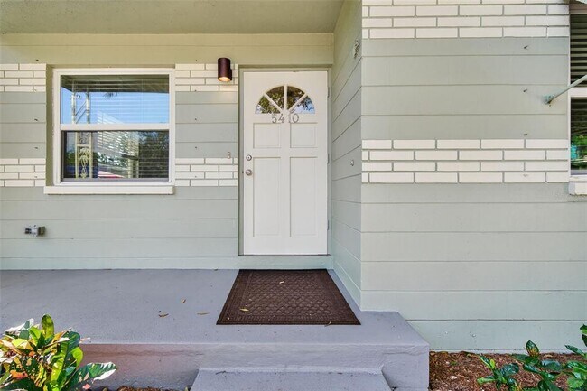 Building Photo - 5410 19th Ave S