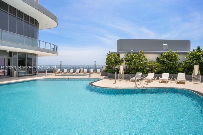 Building Photo - 1000 Brickell Ave
