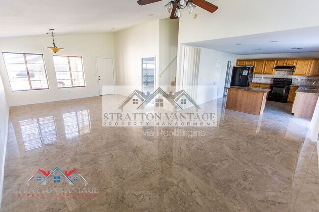 Building Photo - 1576 E Jasper Ct