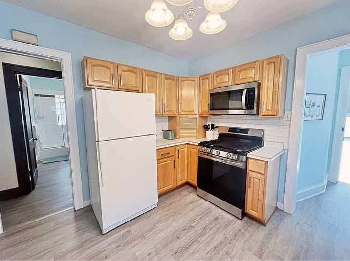 Building Photo - 817 Bell Ave