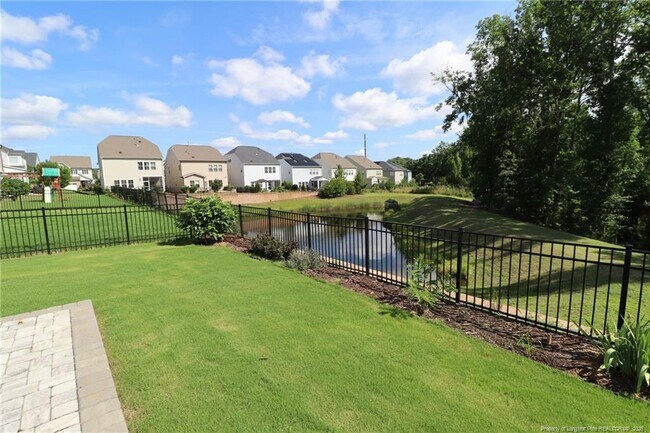 Building Photo - 2936 Baronial St