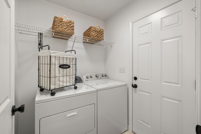 Building Photo - 515 Pearson Town Rd