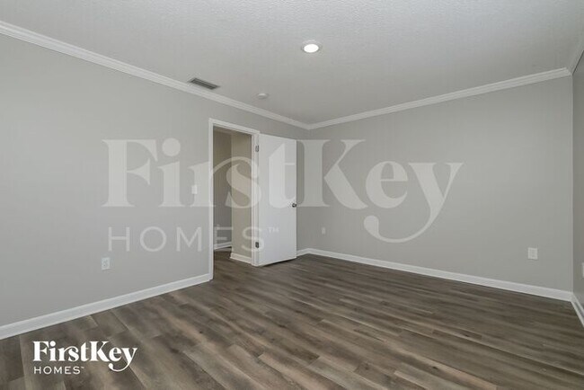 Building Photo - 8811 Shenandoah Ln