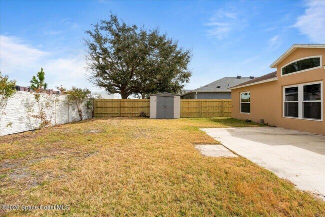 Building Photo - 2667 Deercroft Dr