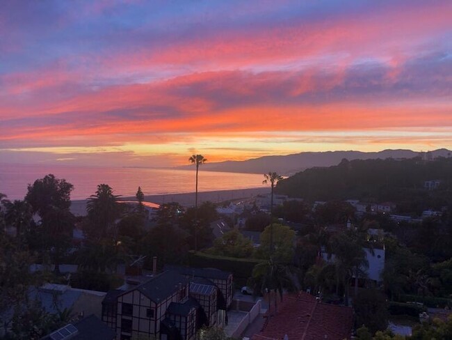 Stunning view of ocean, coast and canyon! - 139 Ocean Ave