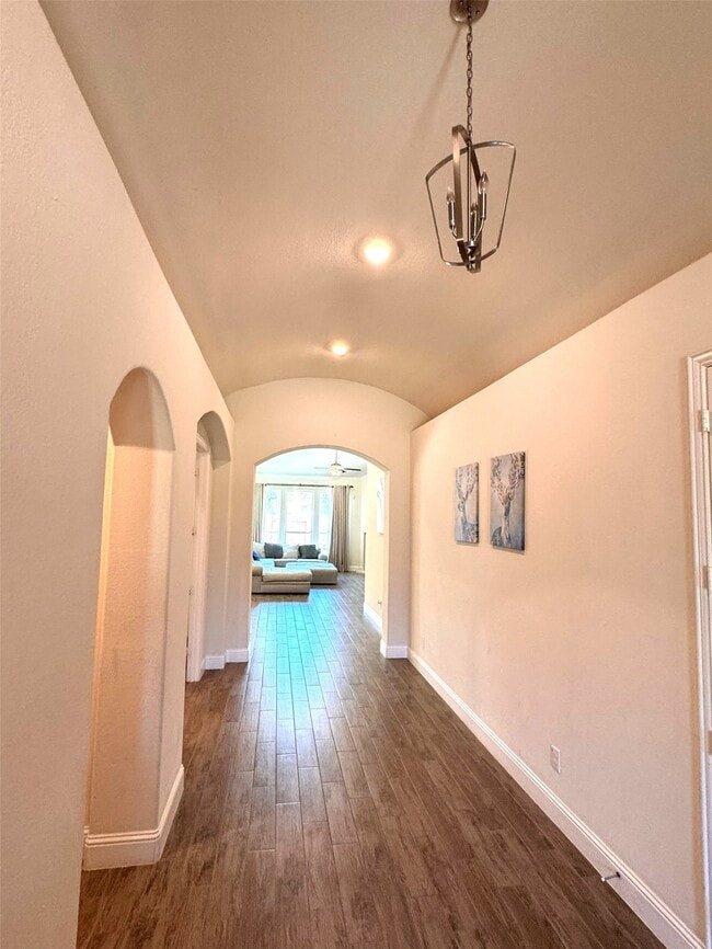 Building Photo - 16907 Clola Ct